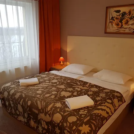 Mazuria Country & فندق مارونجوفو