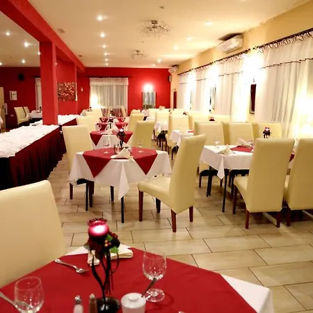 Mazuria Country & فندق 3*