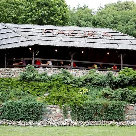 Mazuria Country & فندق